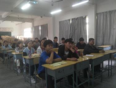 学院团委开展主题团日活动 集体观看《厉害了,我的国》