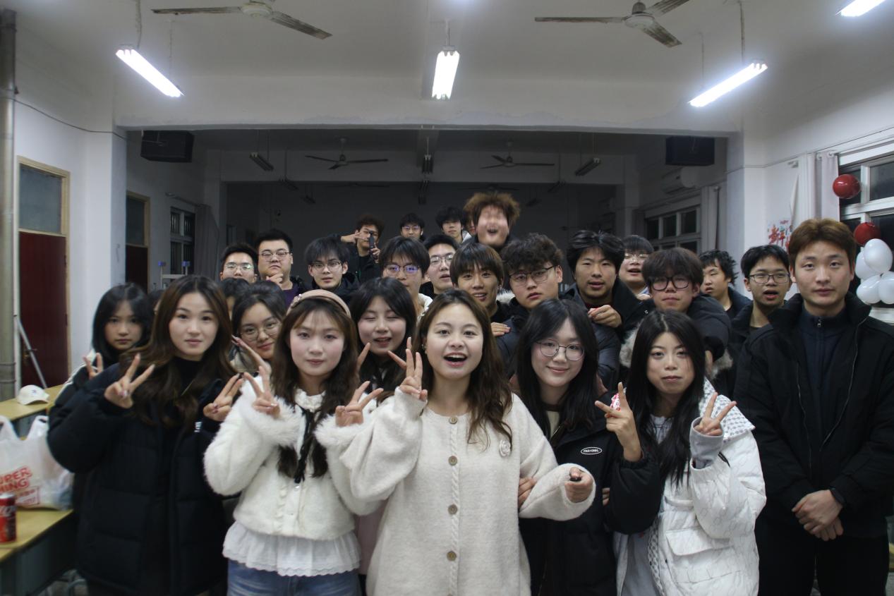 青春筑梦迎新年 经管风采绽华章 ——经济管理系举办2026年元旦联欢晚会