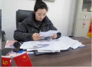 书信传心声 暖心解难题 安徽现代信息工程职业学院五年高职部开展“我致主任一封信”活动