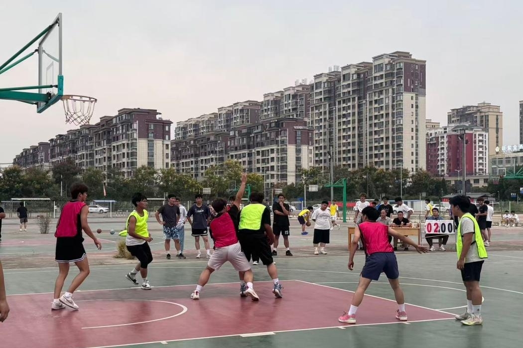 “新生杯”3V3篮球赛圆满落幕